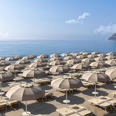 Grand Hotel Spiaggia Алассіо Екстер'єр фото