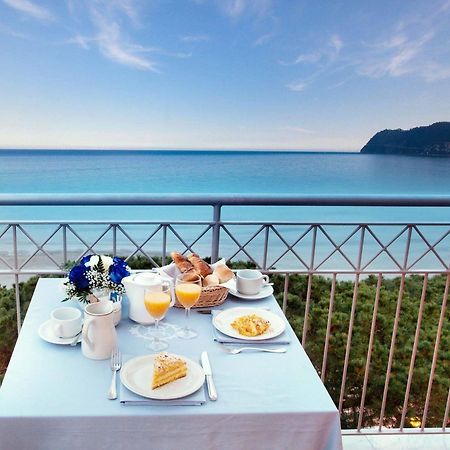 Grand Hotel Spiaggia Алассіо Екстер'єр фото